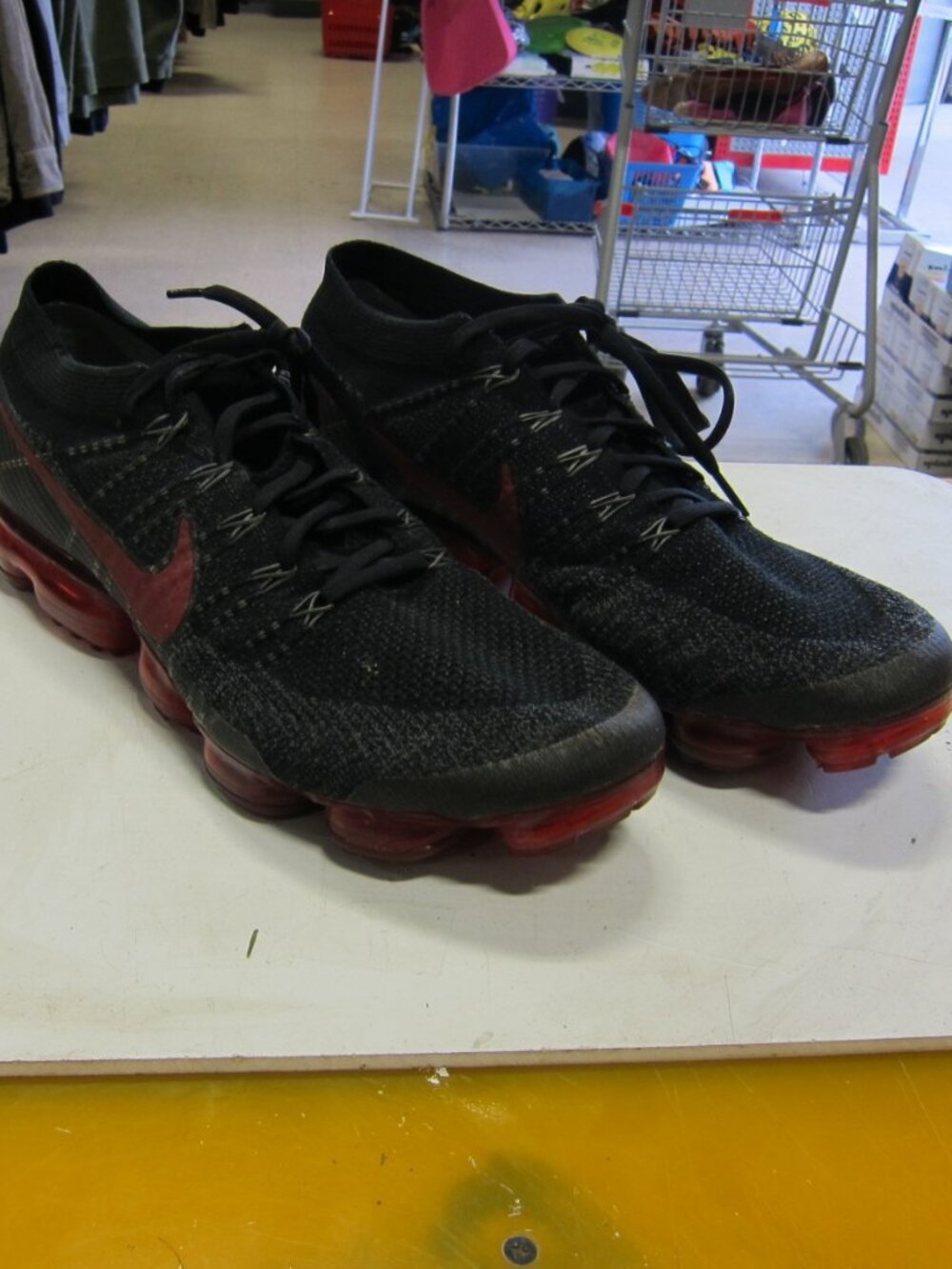 Nike VaporMax Bred Men's 13 Gym Red/Black/Midnight Fog Shoe's 849558-013